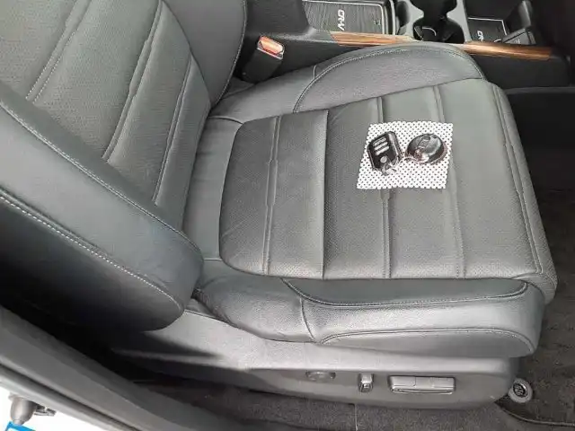 Honda C-RV EX With Sunroof 2018 White