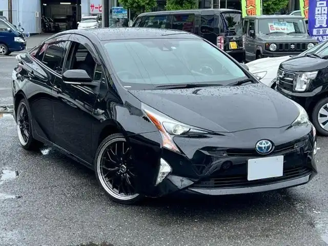Toyota Prius S 2018 Black