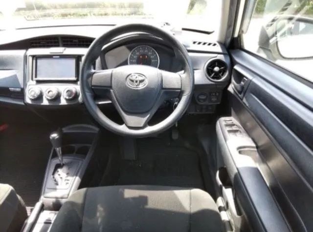 Toyota Axio X Non-Hybrid 2018 White-2