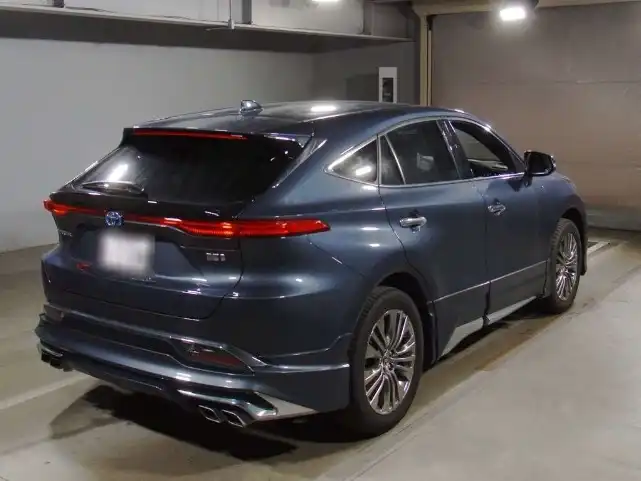 Toyota Harrier Z Leather 2022 Picture-6-CartheoryBD