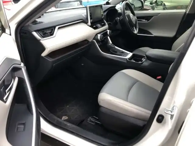 Toyota Rav 4 G 2020 Interior Picture-2-cartheoryBD
