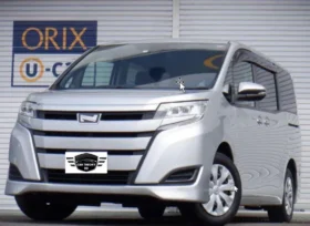 TOYOTA NOAH X HYBRID 2019