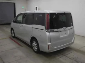 Toyota Noah X Hybrid 2019