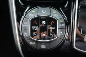 TOYOTA ESQUIRE XI HYBRID PEARL 2020