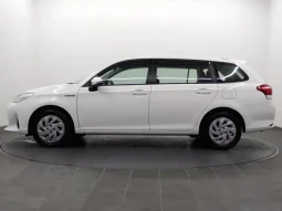 Toyota Corolla Fielder EX 2021 White Hybrid