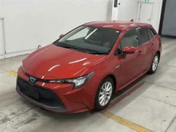Toyota Corolla Touring Hybrid S 2021 Red