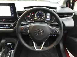 Toyota Corolla Touring Hybrid S 2021 Red