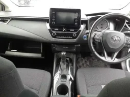 Toyota Corolla Touring 2022 Hybrid S Pearl White
