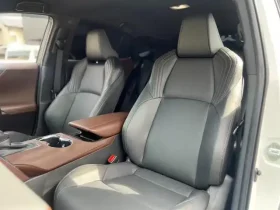 Toyota Harrier Z package Non-Hybrid New Shape 2020