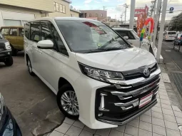 Toyota Noah S-Z 2022 Pearl Hybrid