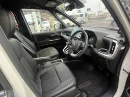 Toyota Noah S-Z 2022 Pearl Hybrid