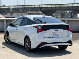 Toyota Prius S 2020 Hybrid Pearl White