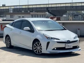 Toyota Prius S 2020 Hybrid Pearl White