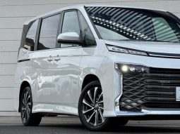 Toyota Voxy 2022 S-Z Hybrid White