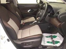 Toyota Yaris Cross Pearl 2021 z package Hybrid