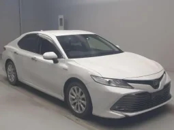 Toyota Camry G 2020 Pearl White Hybrid