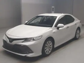 Toyota Camry G 2020 Pearl White Hybrid