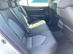 Toyota Camry G 2020 Pearl White Hybrid