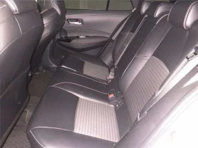 Corolla Touring WXB pearl hybrid 2020