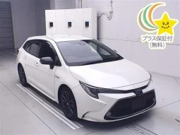 Corolla Touring WXB pearl hybrid 2021