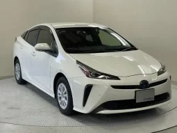 Toyota Prius S 2021 White Hybrid