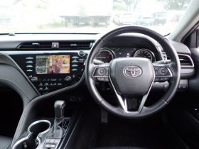 Toyota Camry 2020 Hybrid WS Leather