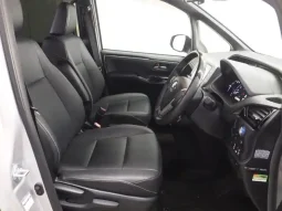 Toyota Esquire 2020 Hybrid Gi Silver