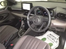 Toyota Yaris 2021 Hybrid Z Silver