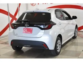 Toyota Yaris 2021 Hybrid X White