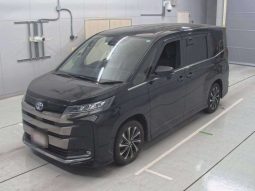 Toyota Noah 2022 Hybrid S-Z Black