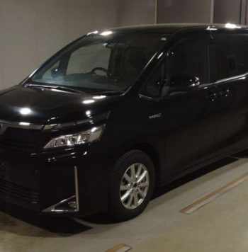 Toyota Voxy 2020 Hybrid Front Side view