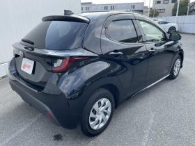 Toyota Yaris 2021 Hybrid X Black