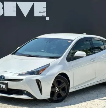 Prius S Touring Selection 2022 White Front