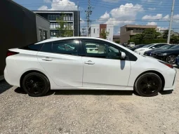 Toyota Prius S Touring Selection 2022 Hybrid White