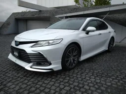 Toyota Camry WS Leather 2020 Hybrid White