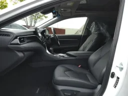 Toyota Camry WS Leather 2020 Hybrid White