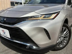 Toyota Harrier Z New Shape 2020 Hybrid Gold