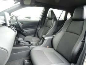2025 Corolla Cross Z With Moonroof (New Shape) Brown Hybrid