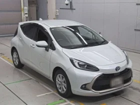 TOYOTA AQUA Z 2021 WHITE HYBRID