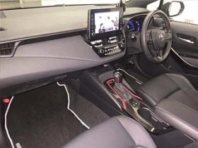 Toyota Corolla Touring 2021 Hybrid Wxb white