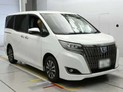 TOYOTA ESQUIRE GI PREMIUM 2021 PEARL HYBRID