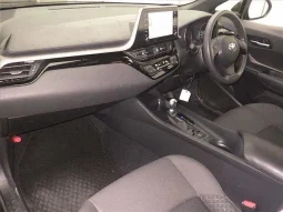 Toyota C-HR 2020 Hybrid S Black