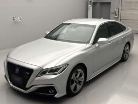 Toyota Crown 2020 Hybrid RS Advance Silver