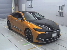 Toyota Crown Crossover 2022 Hybrid RS Advanced Two-tone