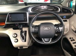Toyota Sienta G 2021 Green Hybrid