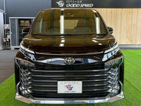 Toyota Voxy 2022 Non Hybrid  Black