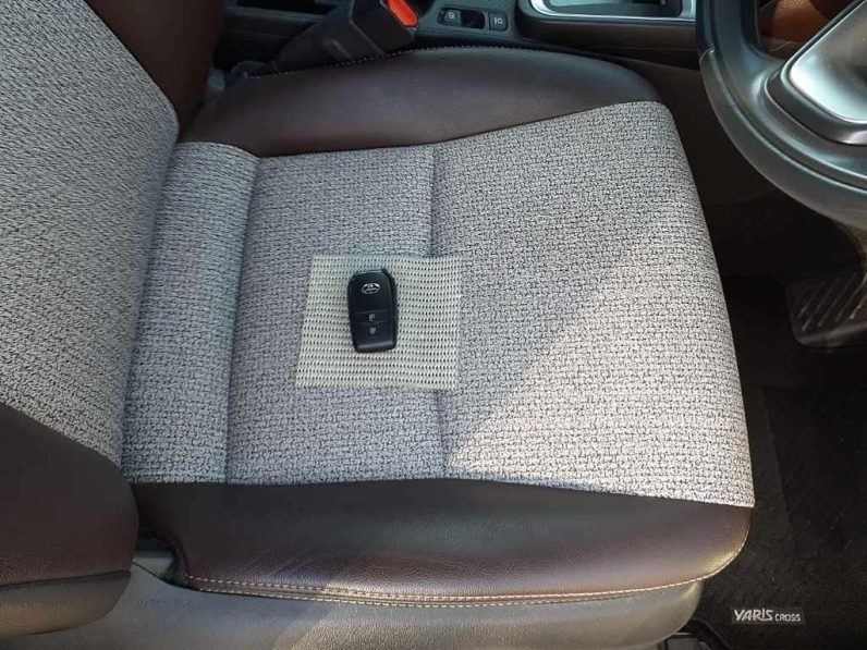 2021 TOYOTA YARIS CROSS Z WHITE