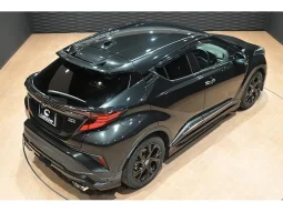 2021 Toyota C-HR G Mode Nero Hybrid Black