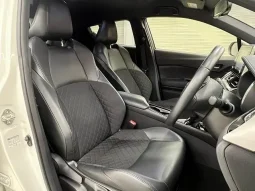 2021 Toyota C-HR G Nero Mode Pearl Hybrid