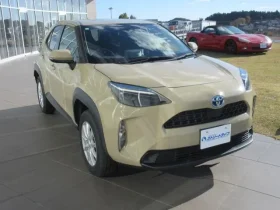 2021 Yaris Cross X Hybrid Beige